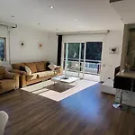 Casa de Férias Casa En Alella, Barcelona *